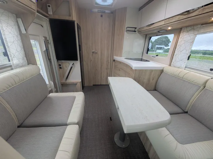 Fahrzeugbild Eura Mobil Integra Line IL 720 EF Vorführfahrzeug des Hauses mit leidenschaftlicher Aufrüstung #8