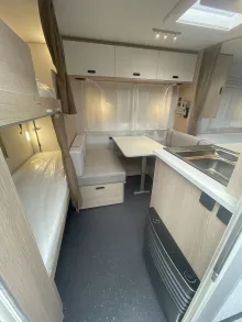 Fahrzeugbild Adria Aviva 472 PK mit Stockbetten #19