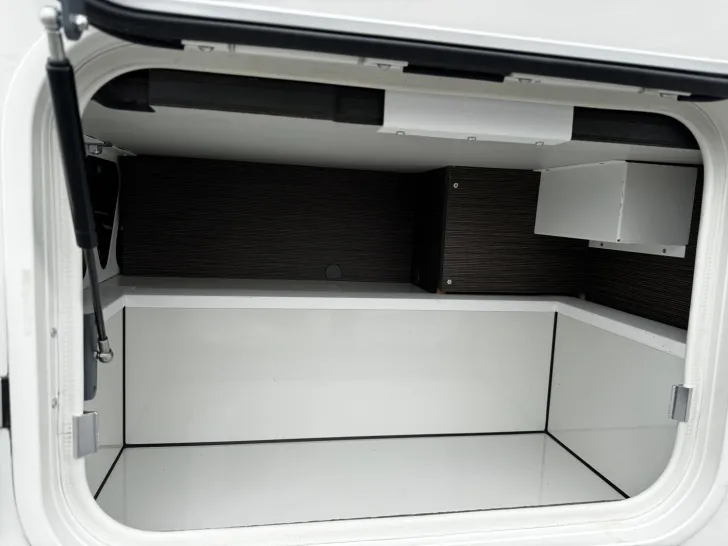 Fahrzeugbild Carthago c-compactline I 143 LE (544) ohne Hubbett #32