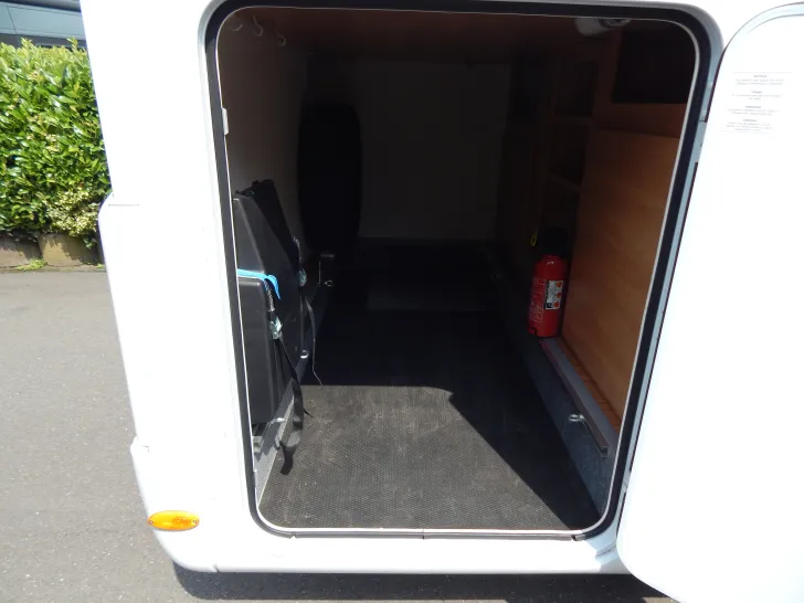 Fahrzeugbild Dethleffs Globebus I 4 EINZELBETTEN+HUBBETT+1.HAND #8