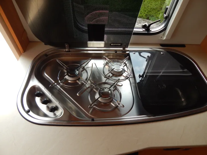 Fahrzeugbild Dethleffs Globebus I 4 EINZELBETTEN+HUBBETT+1.HAND #12