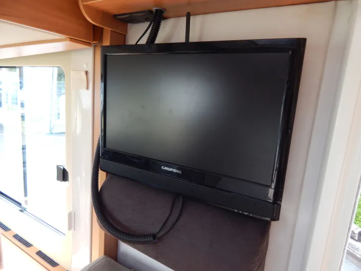 Fahrzeugbild Dethleffs Globebus I 4 EINZELBETTEN+HUBBETT+1.HAND #19