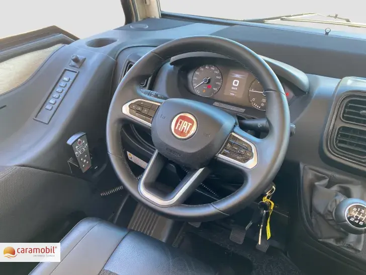 Fahrzeugbild Niesmann + Bischoff Arto 76 L (Solar Navi Markise) #7