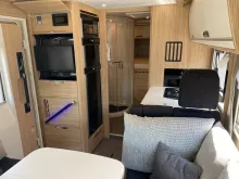 Fahrzeugbild Niesmann + Bischoff Arto 76 L Hubstützen/Anschlussgarantie #8