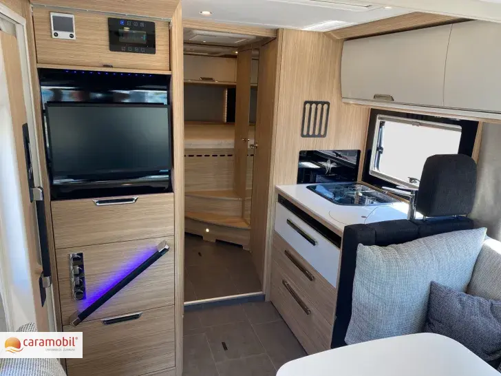 Fahrzeugbild Niesmann + Bischoff Arto 76 L (Solar Navi Markise) #9