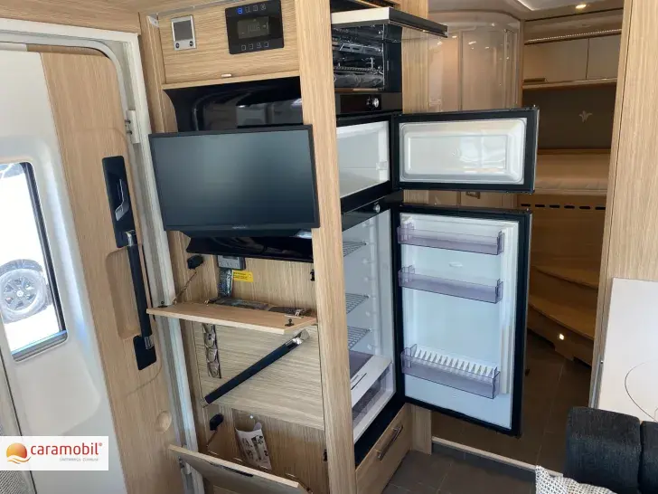 Fahrzeugbild Niesmann + Bischoff Arto 76 L (Solar Navi Markise) #12