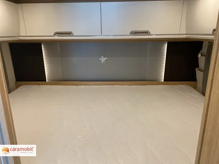 Fahrzeugbild Niesmann + Bischoff Arto 76 L (Solar Navi Markise) #15
