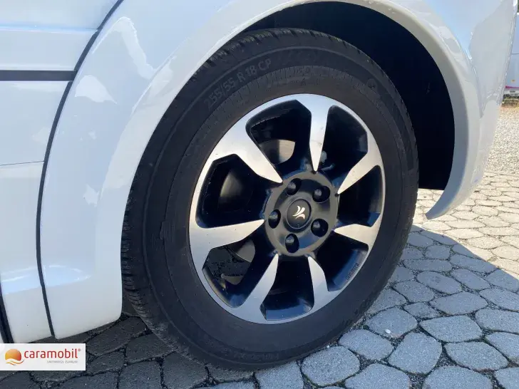 Fahrzeugbild Niesmann + Bischoff Arto 76 L (Solar Navi Markise) #19