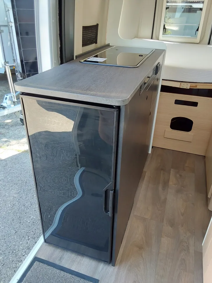 Fahrzeugbild Sunlight Cliff 600 Peugeot #8