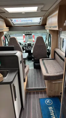 Sicht vorne-hinten Knaus Sky TI 650 MF