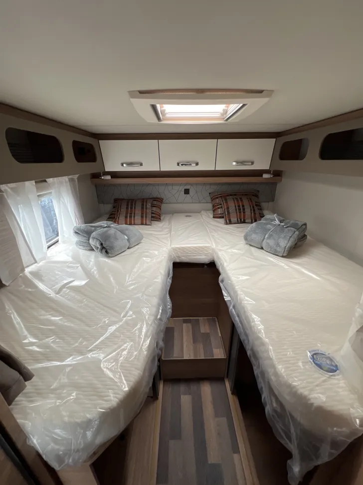Betten Weinsberg CaraCompact 600 MEG EDITION [PEPPER]