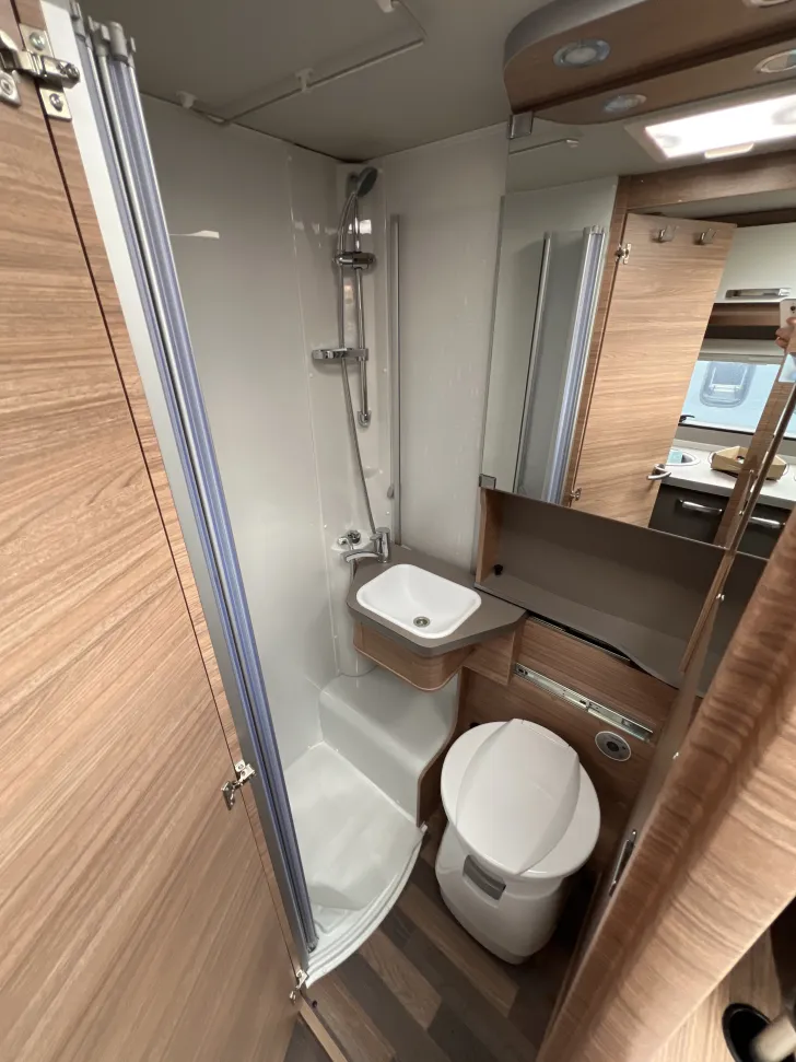 Toilette Weinsberg CaraCompact 600 MEG EDITION [PEPPER]