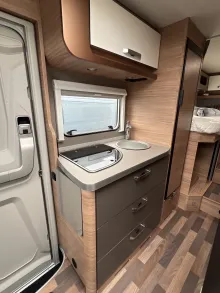 Küchen Weinsberg CaraCompact 600 MEG EDITION [PEPPER]