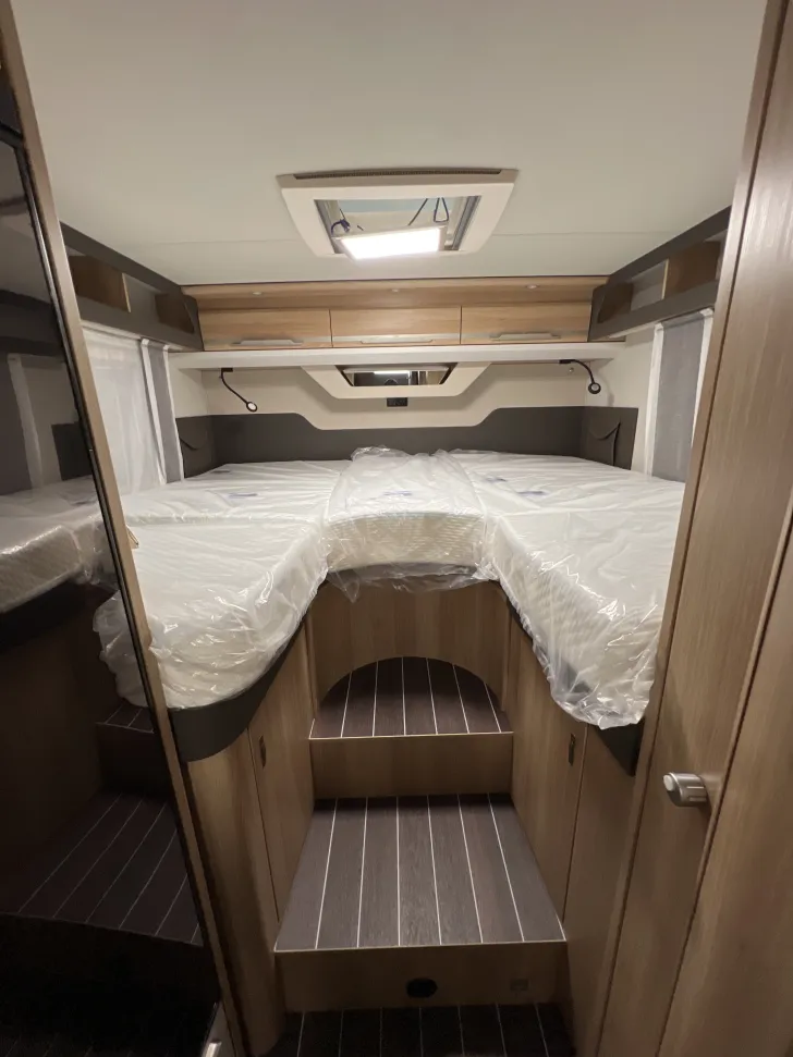 Betten Knaus Sky TI 650 MEG