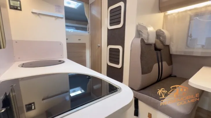 Fahrzeugbild Rimor Evo 5 Automatik Xenon RFK 16 ALU" #13