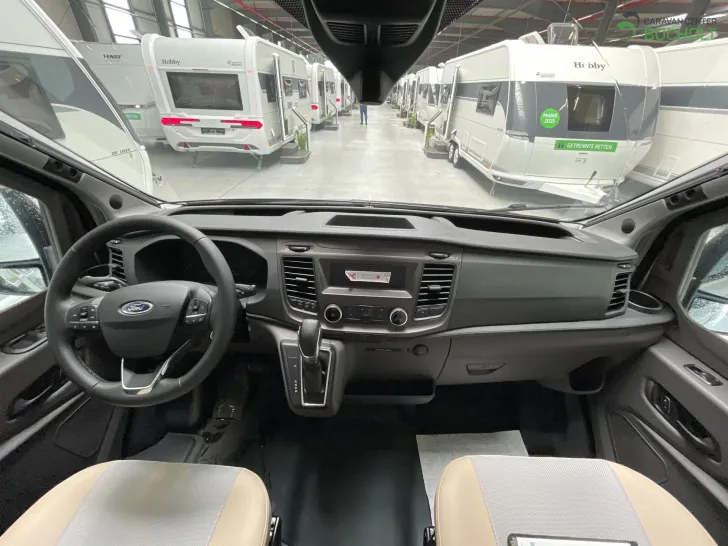 Fahrzeugbild Bürstner LINEO C 590 Aufstelldach / Automatik / 170 PS #10