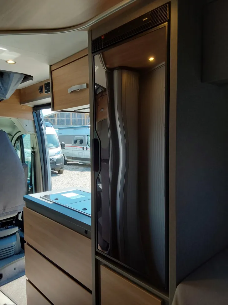 Fahrzeugbild Dethleffs Globetrail Classic 600 DR Fiat mit Aufstelldach #8