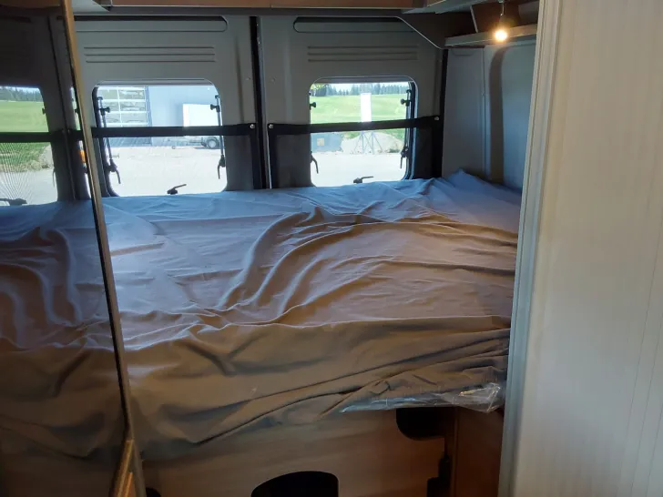 Fahrzeugbild Dethleffs Globetrail Classic 600 DR Fiat mit Aufstelldach #13