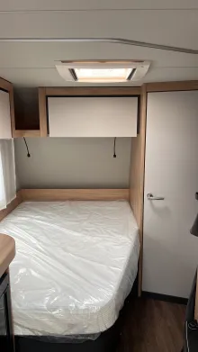Sicht vorne-hinten Knaus Sport 450 FU