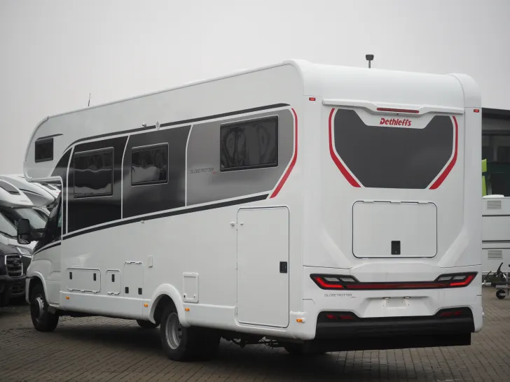 Fahrzeugbild Dethleffs Globetrotter XXL A 9000, 255.285,-€ Listenpreis #3