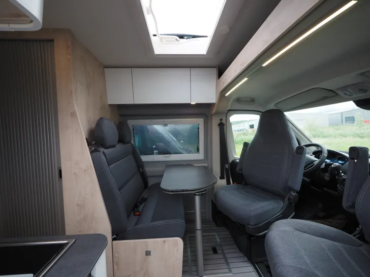 Fahrzeugbild Clever RUNNER 636, D+E Heizung, Designpaket, uvm. #5