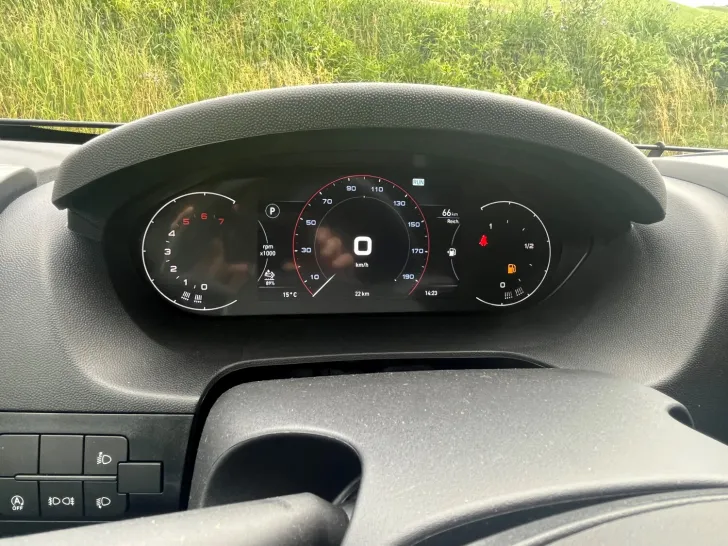 Fahrzeugbild Sunlight Adventure Cliff RT 600 Aufstelld., Dieselheizung #8