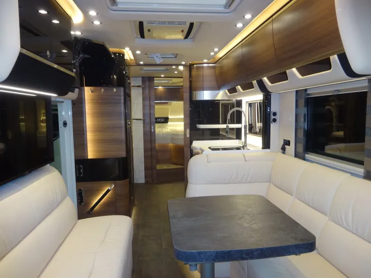 Fahrzeugbild Concorde Charisma 860 LI - Einzelbetten / reduziert #7
