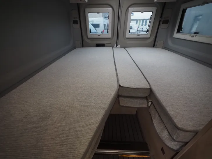 Fahrzeugbild Clever Runner, Schwenkbad, Dieselheizung, uvm. ! #8