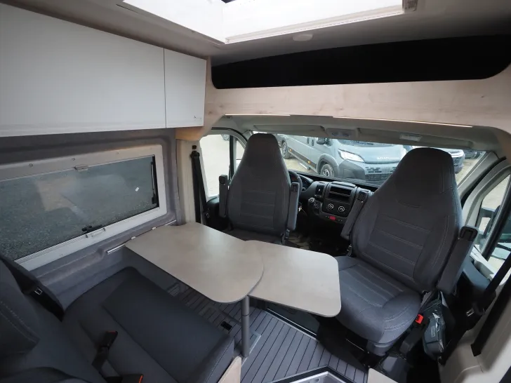 Fahrzeugbild Clever Spirit, Längsbett 6m, D+E Heizung, uvm.! #5