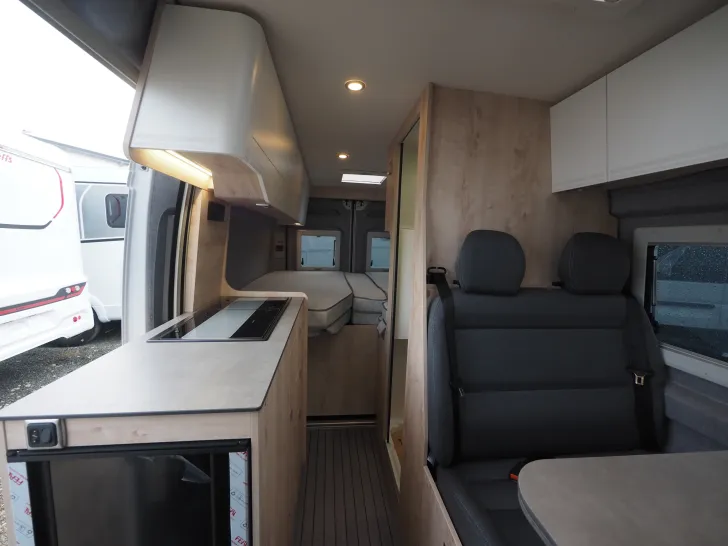 Fahrzeugbild Clever Spirit, Längsbett 6m, D+E Heizung, uvm.! #6