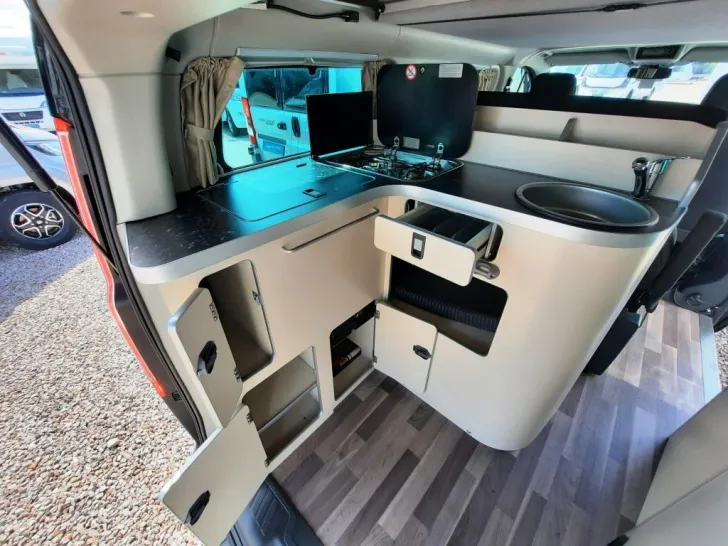 Fahrzeugbild Westfalia Nugget AD Aufstelldach Solar/Schlafdach/Küche #9