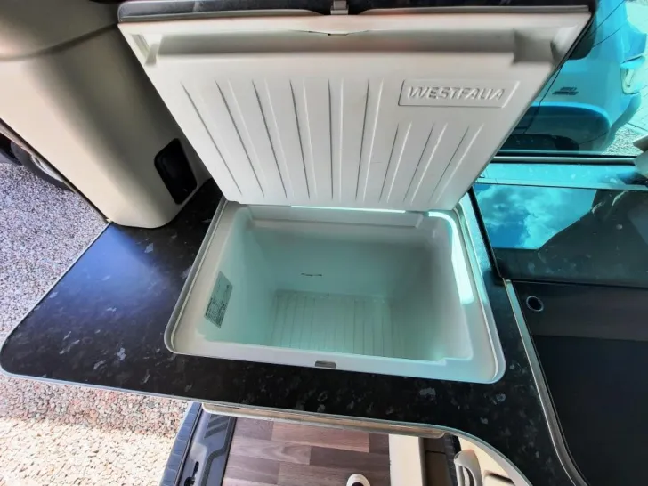 Fahrzeugbild Westfalia Nugget AD Aufstelldach Solar/Schlafdach/Küche #10