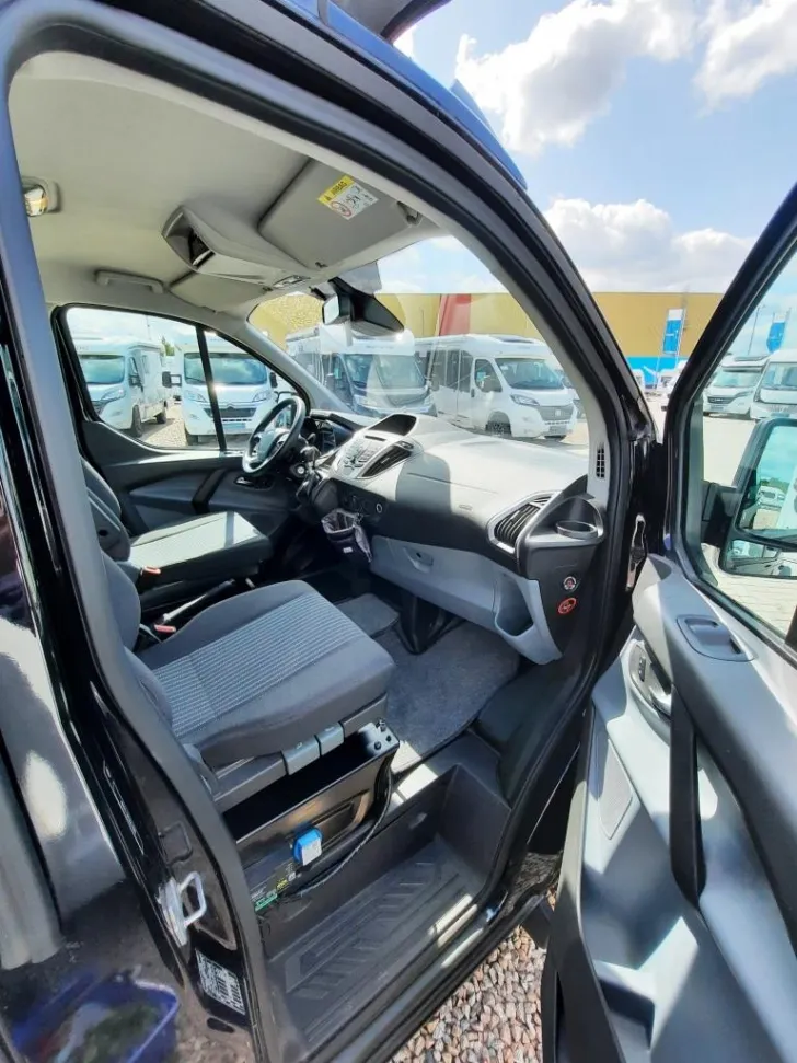 Fahrzeugbild Westfalia Nugget AD Aufstelldach Solar/Schlafdach/Küche #4