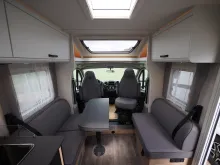 Fahrzeugbild Sunlight T 68C Adventure Edition, Face-To-Face Sitzgr. #4