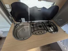 Fahrzeugbild LMC Tandero 510 E GFK-Bug-Dach-Heck/Duschpaket/Anti-Schlingerkupplung #10