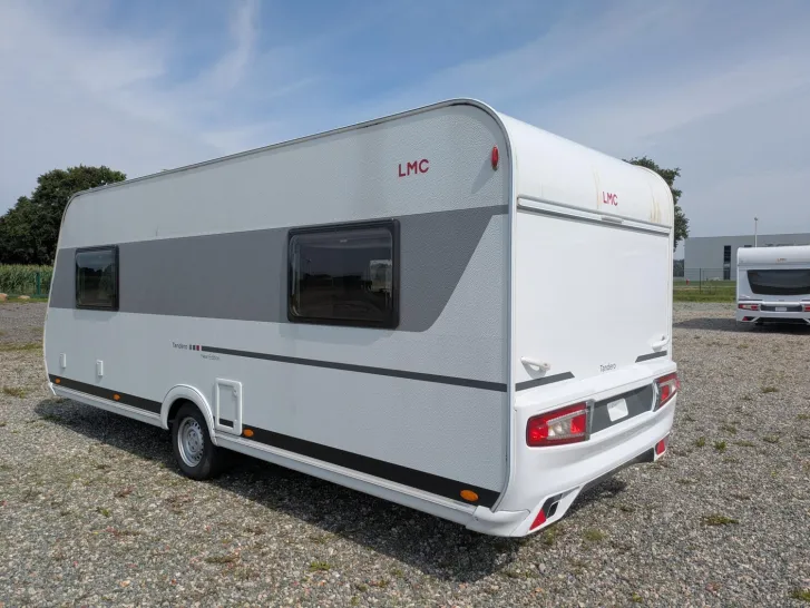 Fahrzeugbild LMC Tandero 510 E GFK-Bug-Dach-Heck/Duschpaket/Anti-Schlingerkupplung #16