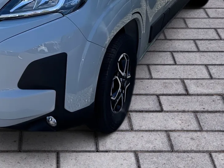 Fahrzeugbild Sunlight Adventure Cliff 602 Winteraktion #6