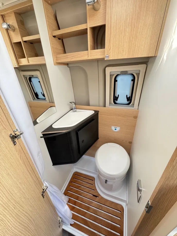 Fahrzeugbild Sunlight Adventure Cliff 602 Winteraktion #15