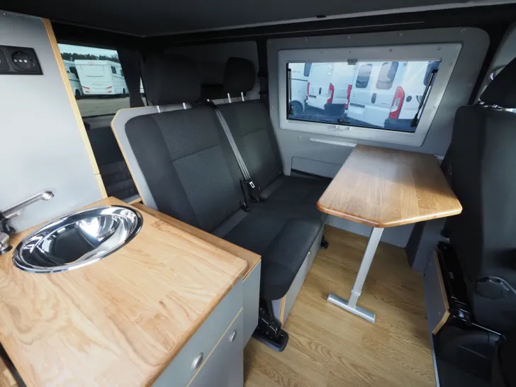 Fahrzeugbild VW T6.1 Easy Camper Classic, 72.443,-€ Listenpreis #6