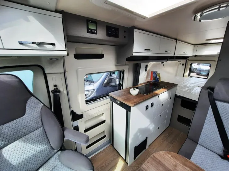 Fahrzeugbild Hobby Vantana De Luxe K60 FT Tagezulassung 15.760 € sparen #6