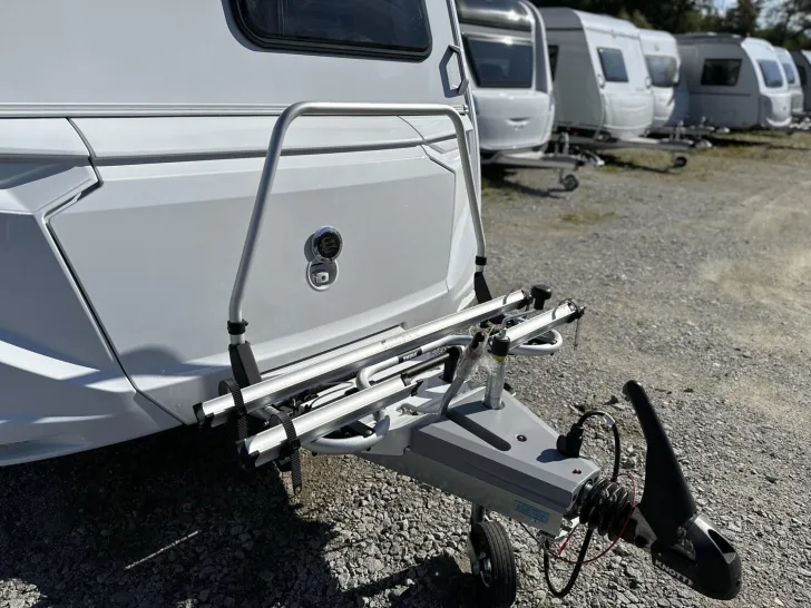 Fahrzeugbild Knaus Sport 450 FU Dachklima | TV | Fahrradträger #6