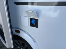 Fahrzeugbild Knaus Sport 450 FU Dachklima | TV | Fahrradträger #24
