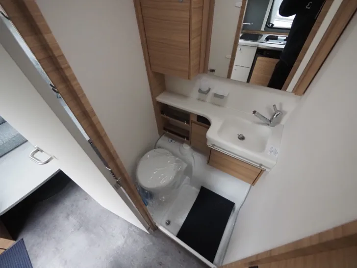 Fahrzeugbild Dethleffs Camper 470 ER, 30.421,-€ Listenpreis ! #10