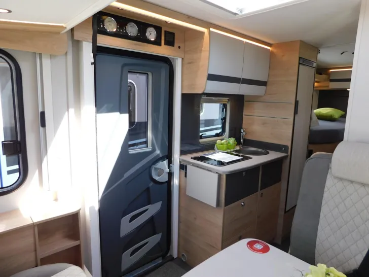 Fahrzeugbild Dethleffs Globebus Active I 4 Combi6E, Fußbodenheizung #10