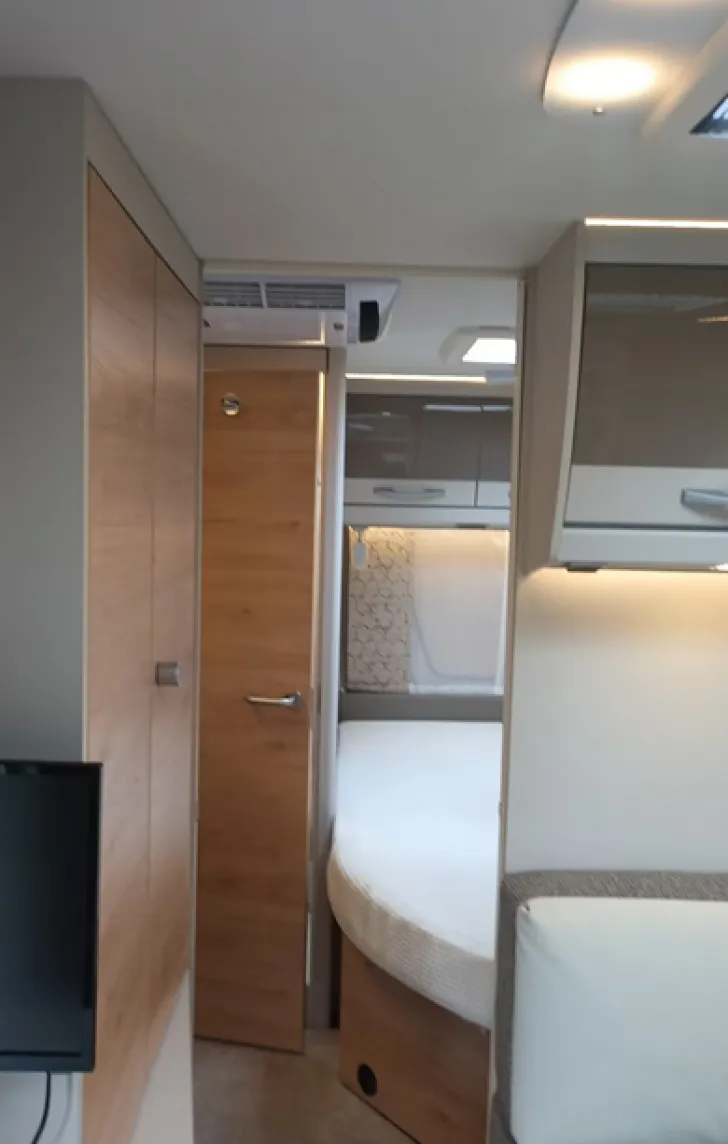 Fahrzeugbild Dethleffs Nomad 490 BLF #7