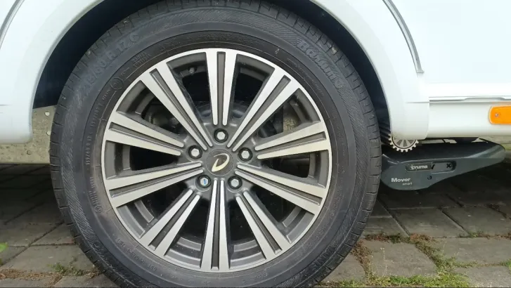 Fahrzeugbild Dethleffs Nomad 490 BLF #10