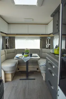 Fahrzeugbild Hobby De Luxe 460 UFe *IC-Sondermodell* #18