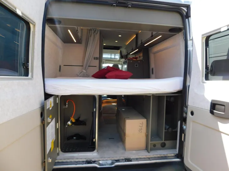 Fahrzeugbild Hymer Grand Canyon Fiat Dieselheizung, Aufstelldach #6