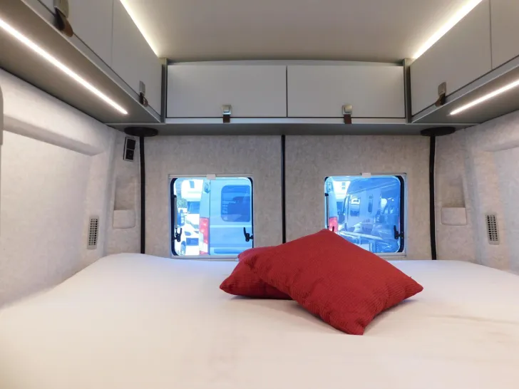 Fahrzeugbild Hymer Grand Canyon Fiat Dieselheizung, Aufstelldach #15