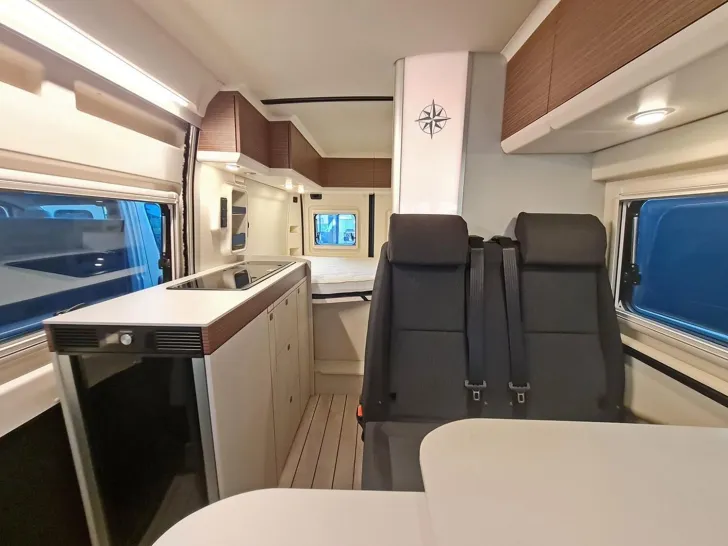 Fahrzeugbild Westfalia Columbus 540 D 180 PS Automatik *Aufstelldach*ATM* #7
